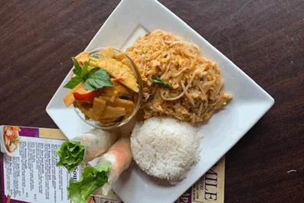 #L Combo Red Curry